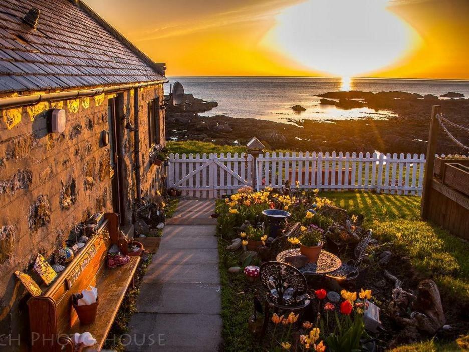 Pew With A View - Seafront Cottages Sandhaven Exterior photo